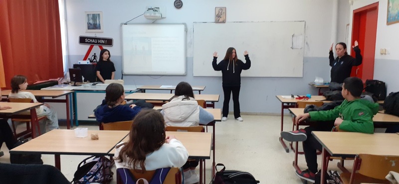 Τα Γαλλικά «πάνε» ξιφασκία!