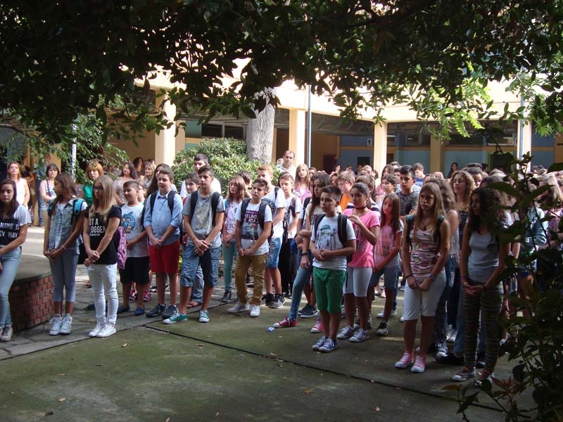 Ολοκληρώθηκε η τελετή αγιασμού σχολικού έτους 2015-2016