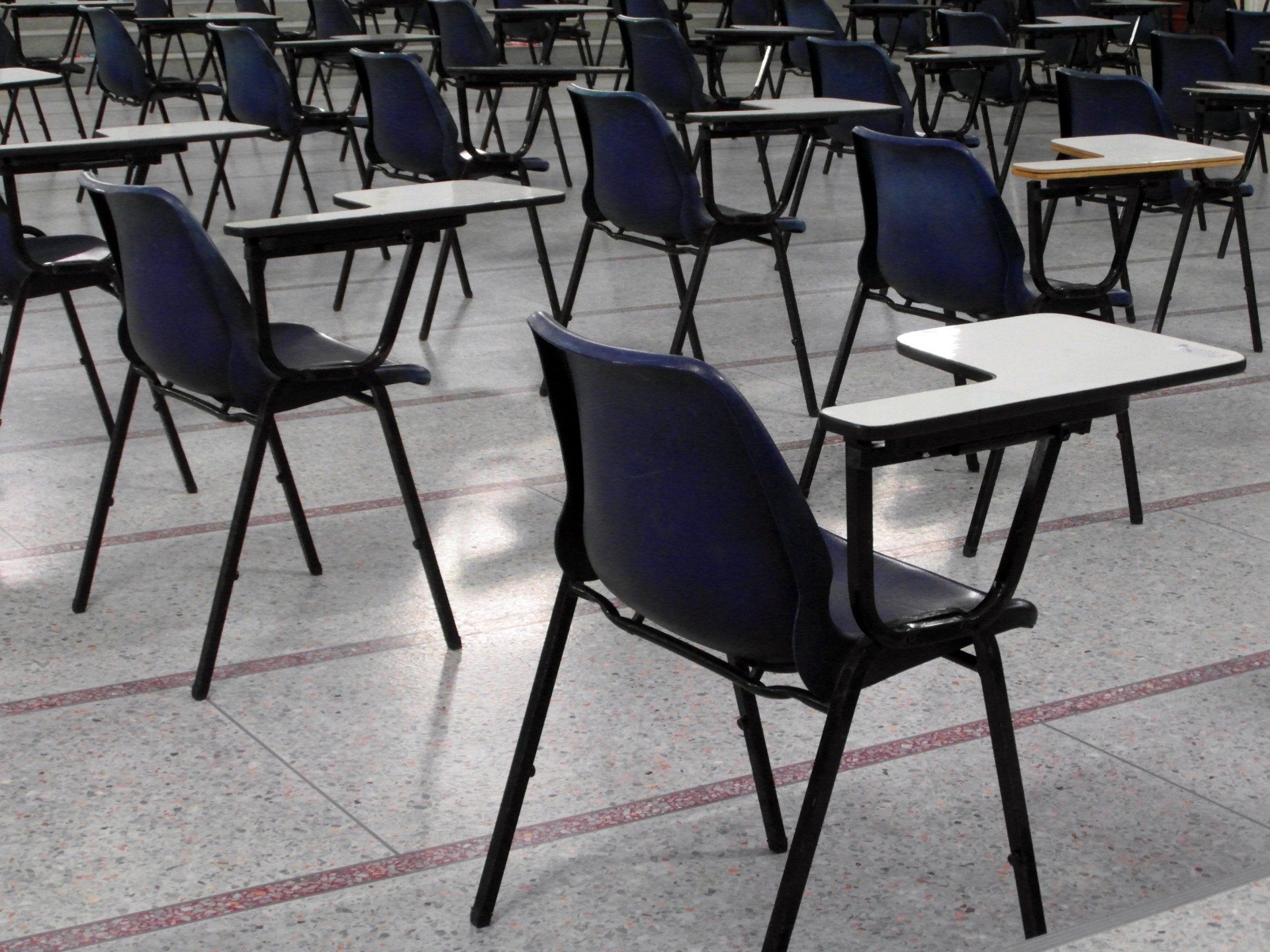 Πρόγραμμα προαγωγικών και απολυτηρίων εξετάσεων Μαΐου-Ιουνίου 2015